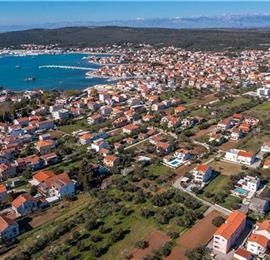 3 bedroom villa with pool, near Zadar, sleeps 8